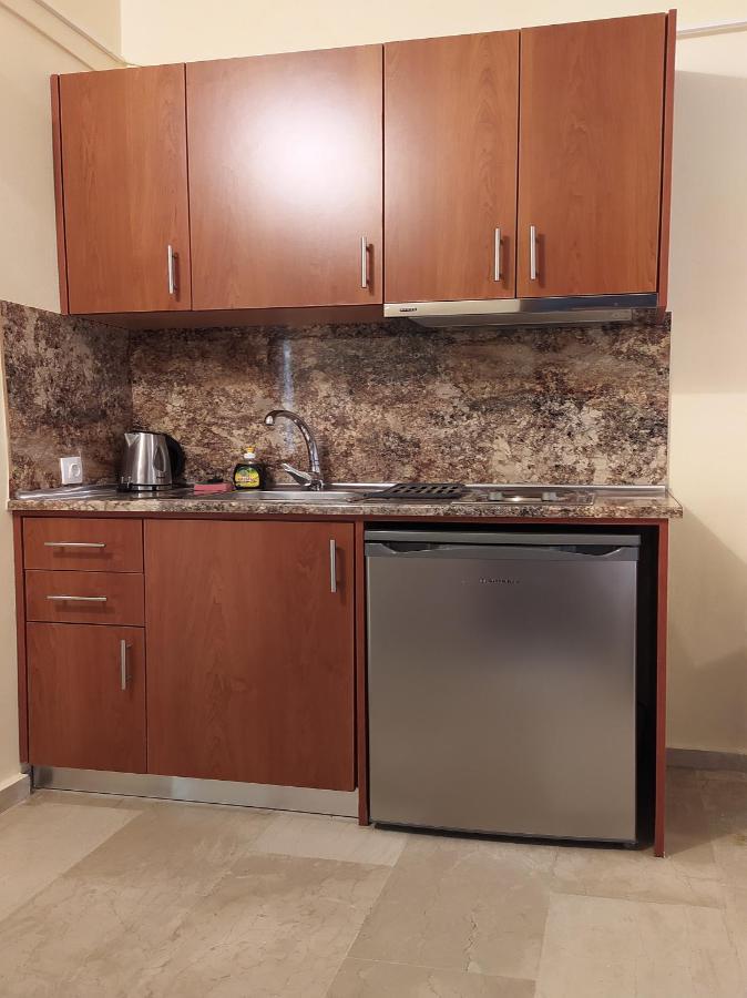 Toula'S Apartments ซีดารี ภายนอก รูปภาพ