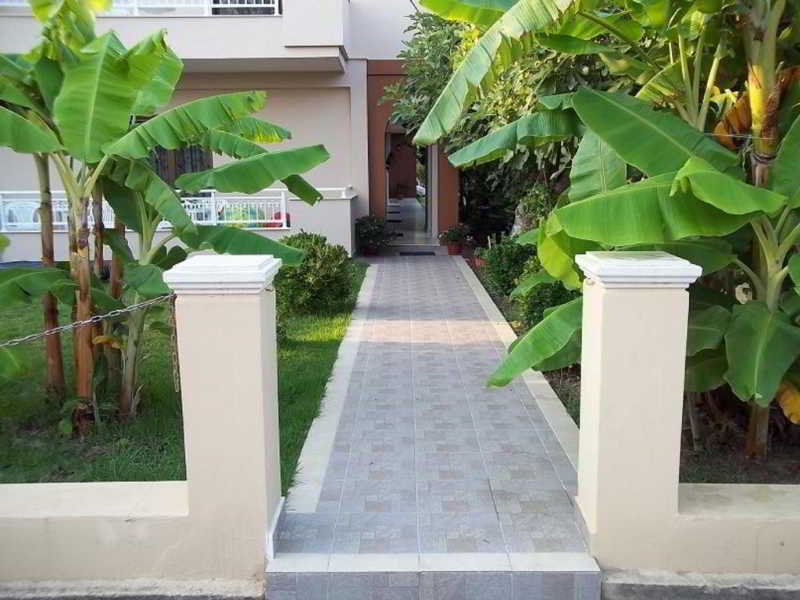 Toula'S Apartments ซีดารี ภายนอก รูปภาพ