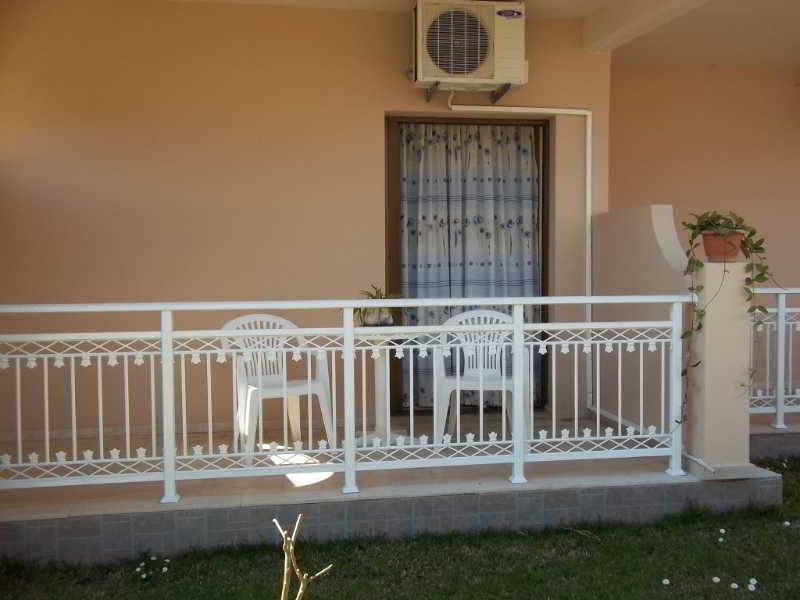 Toula'S Apartments ซีดารี ภายนอก รูปภาพ